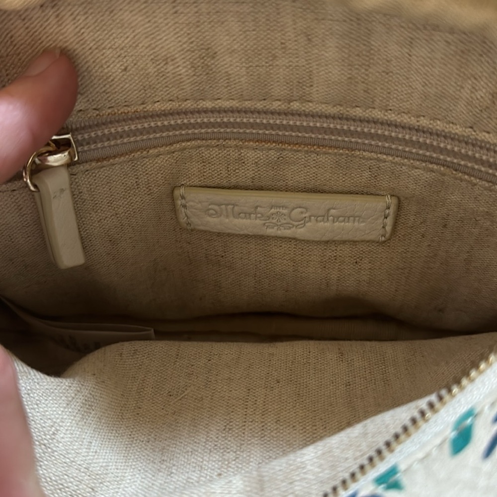 Mark & Graham crossbody floral bag ❤️ - Picture 9 of 12